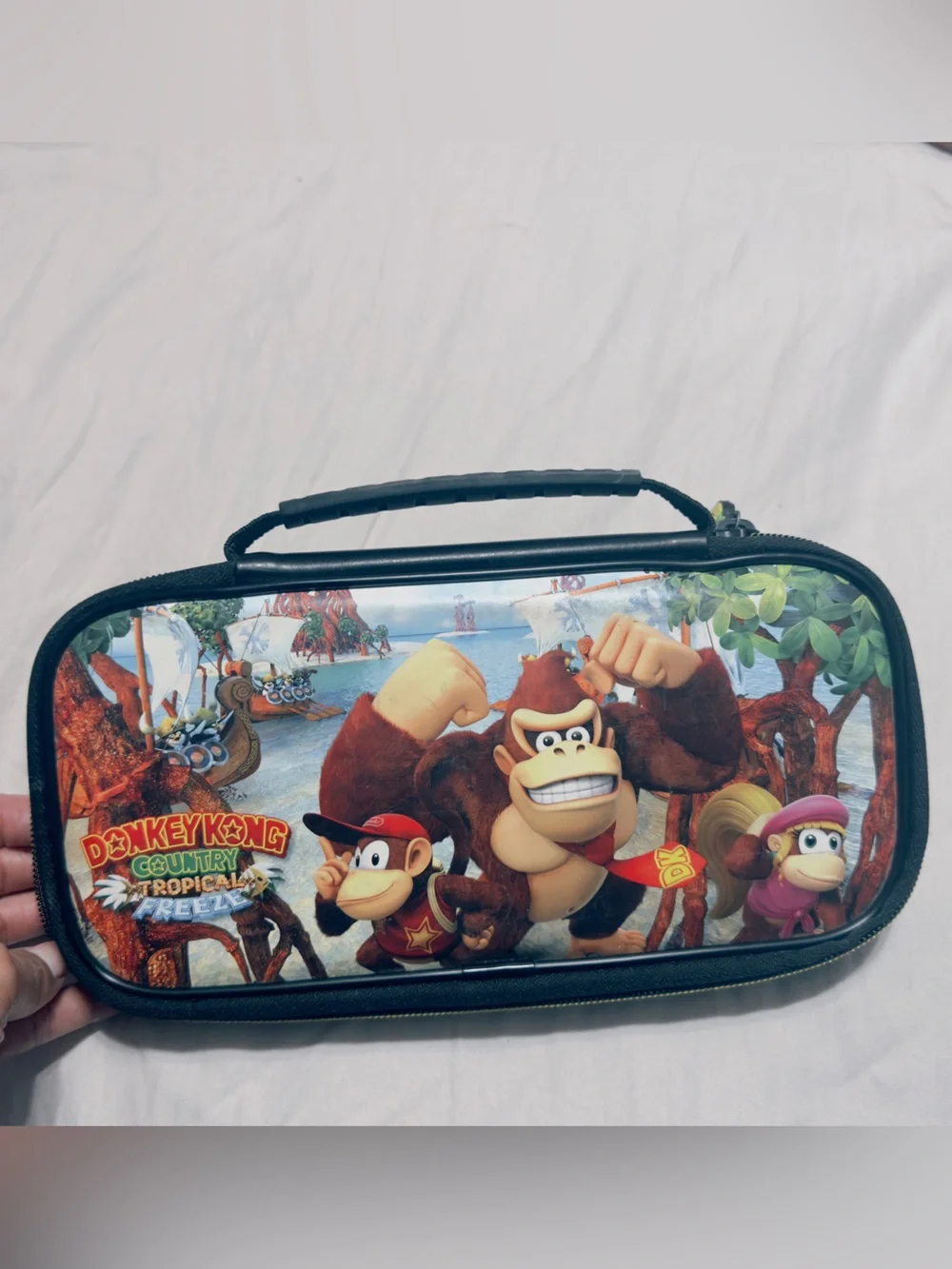 Donkey Kong Tropical Nintendo Switch Carry Case - Multicolor